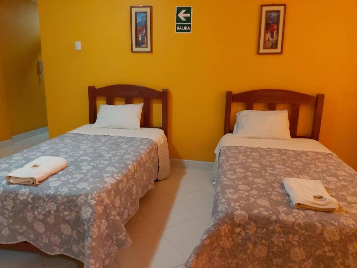 Hotel Y Restaurante Roma Ика Экстерьер фото
