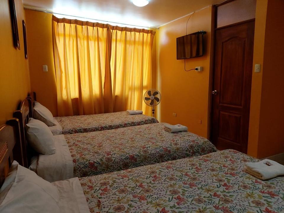 Hotel Y Restaurante Roma Ика Экстерьер фото