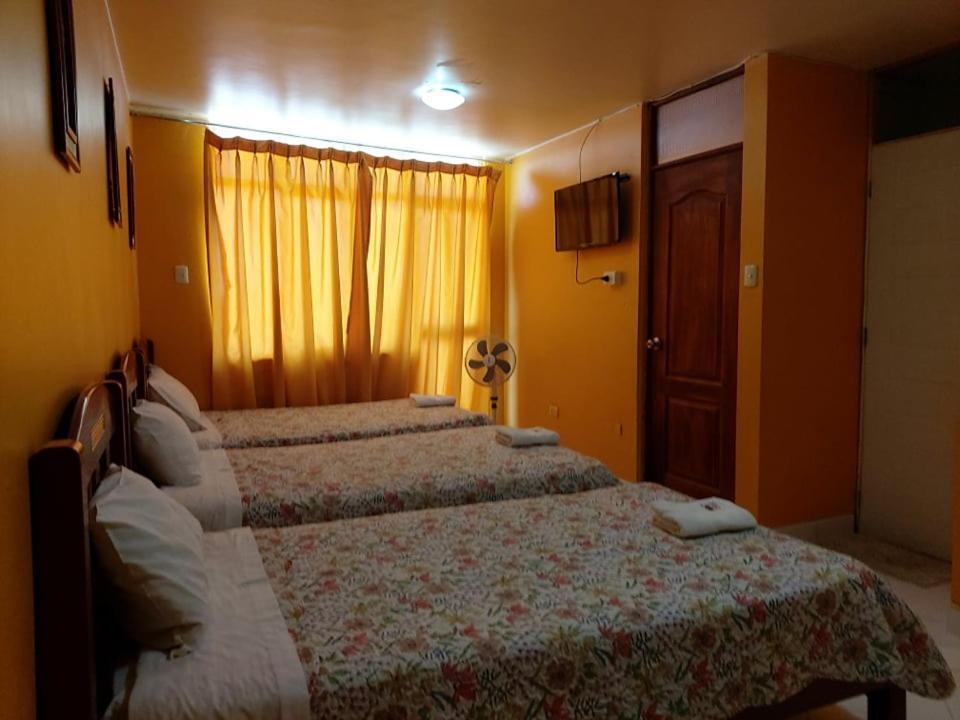 Hotel Y Restaurante Roma Ика Экстерьер фото